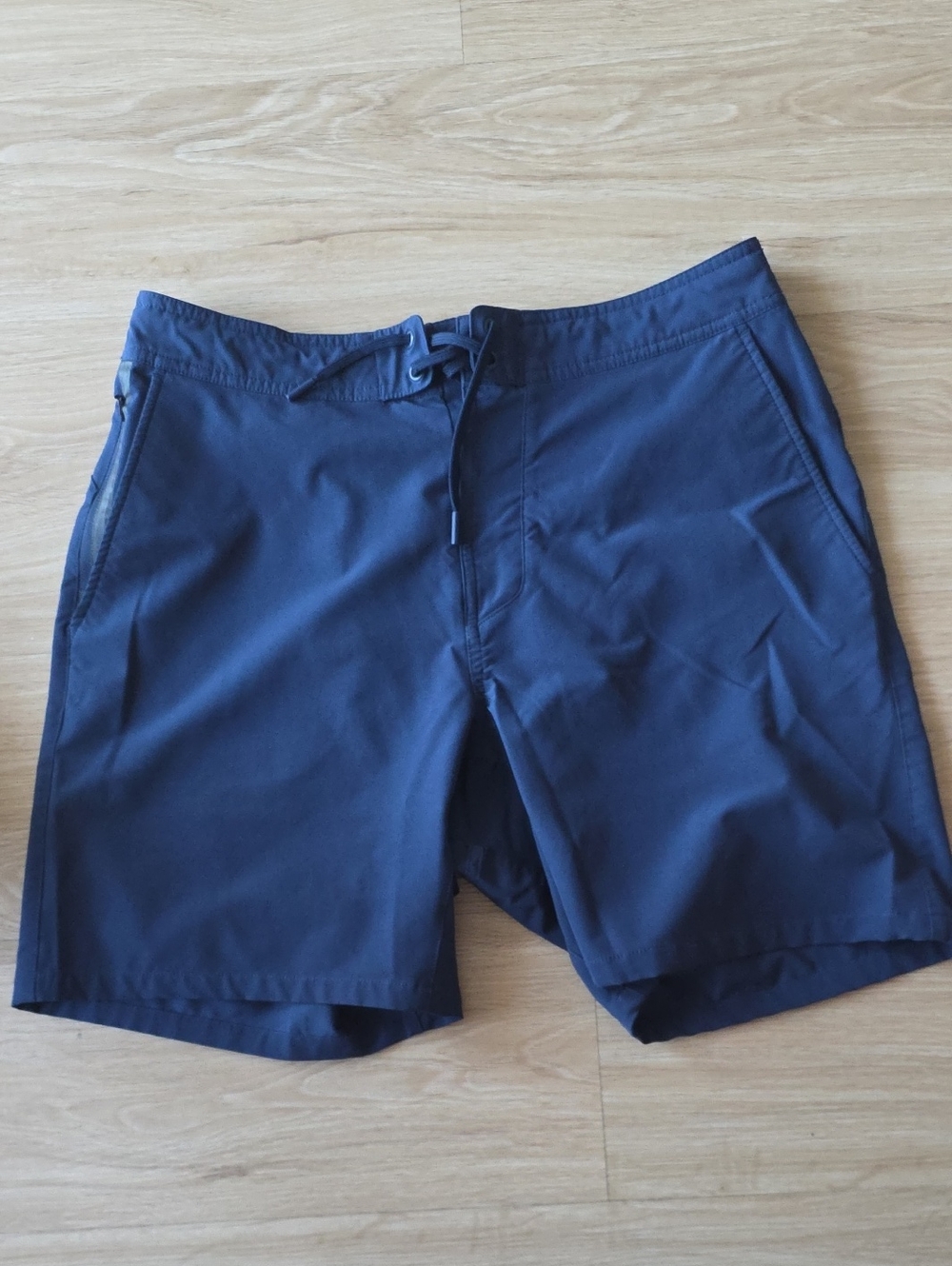 Ten Thousand Foundation Short 7"